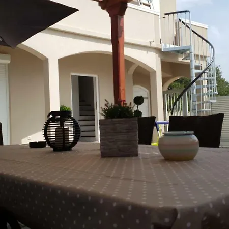 Vila Nina Villa *
